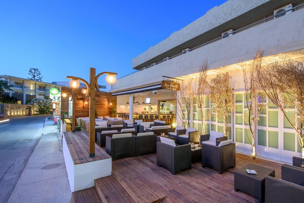 Despoina Apartments By Estia Kato Gouves ภายนอก รูปภาพ